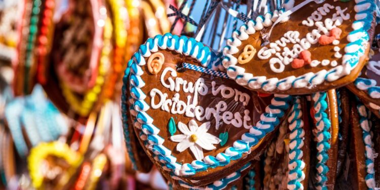 Oktoberfest (imagem: Canva)