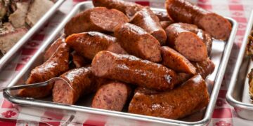 Linguiça (imagem: Davis - Pexels via Canva)