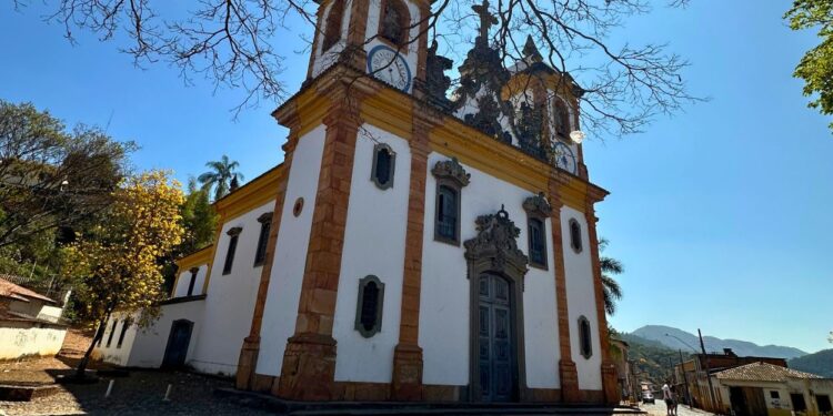 Sabará - MG (imagem: Ângela Quinelato - Site Coisas da Roça)